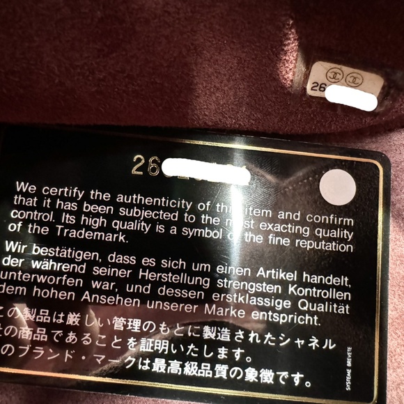 Chanel 2.55 Reissue Classic 225 Double Flap Bag - Picture 10 of 13